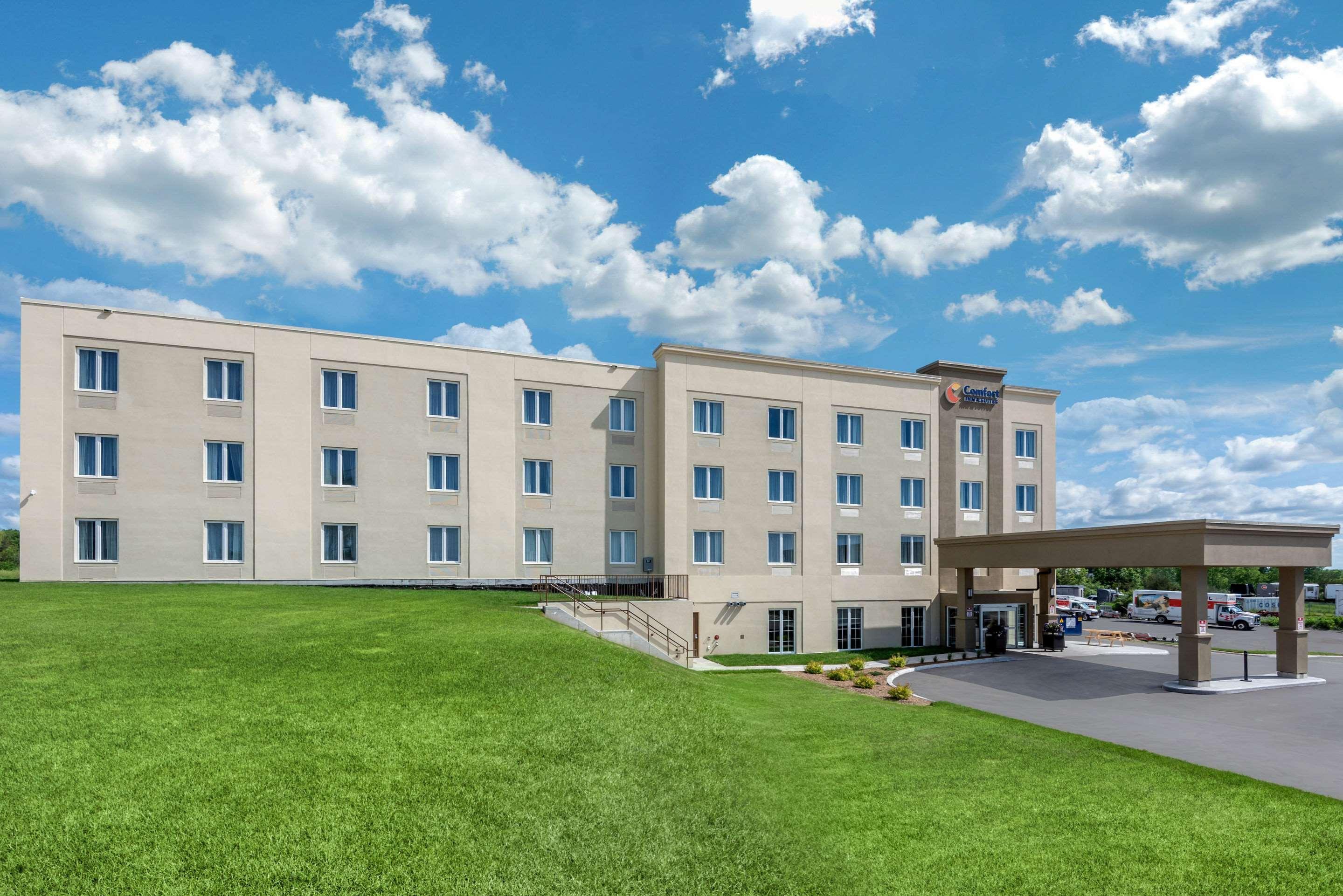 Comfort Inn & Suites Greater Napanee Buitenkant foto