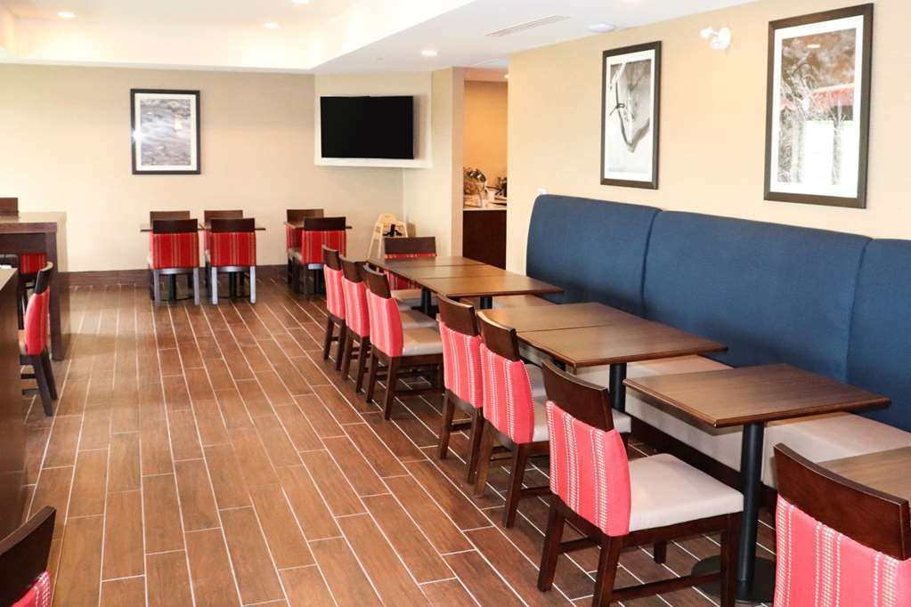 Comfort Inn & Suites Greater Napanee Restaurant foto